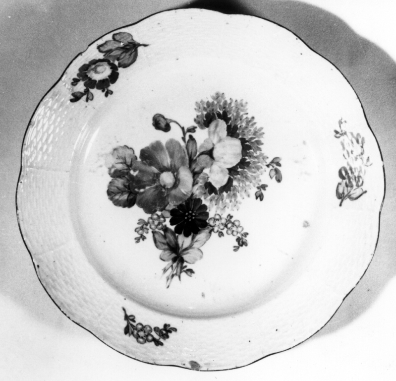 piatto - manifattura imperiale di S. Pietroburgo, manifattura imperiale di S. Pietroburgo (sec. XVIII)