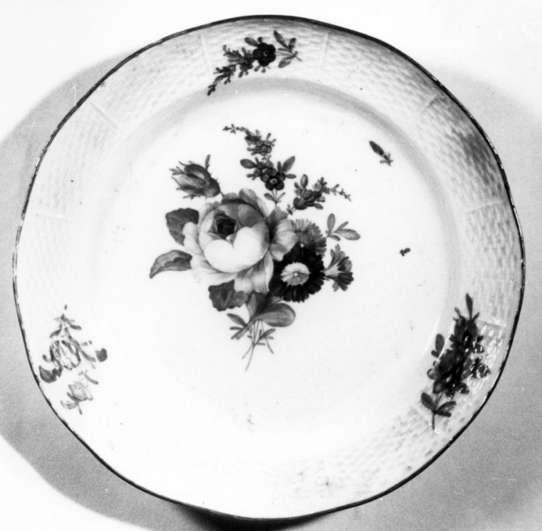 piatto - manifattura imperiale di S. Pietroburgo, manifattura imperiale di S. Pietroburgo (sec. XVIII)