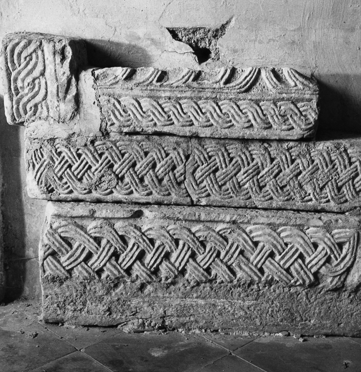 pilastrino - ambito campano (sec. XIII)