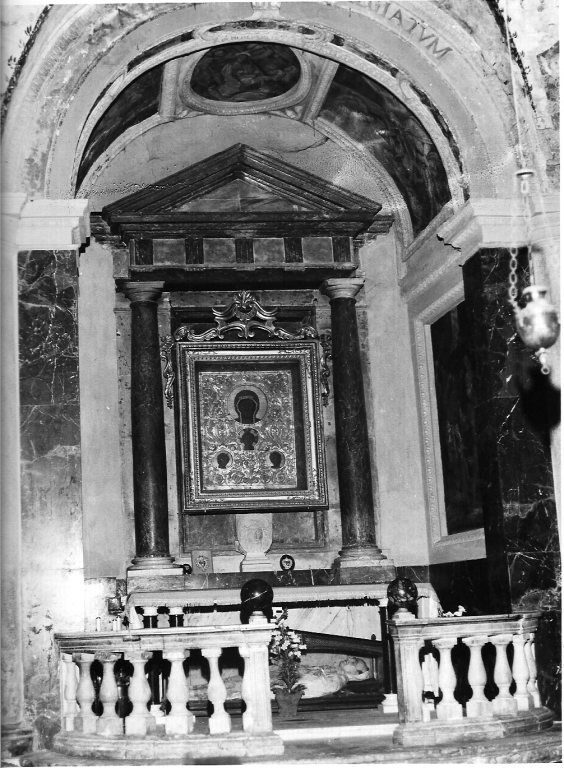 altare - a edicola - maestranze laziali (fine/inizio secc. XVI/ XVII)