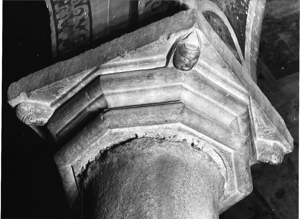 base di colonna - ambito lombardo (sec. XII)
