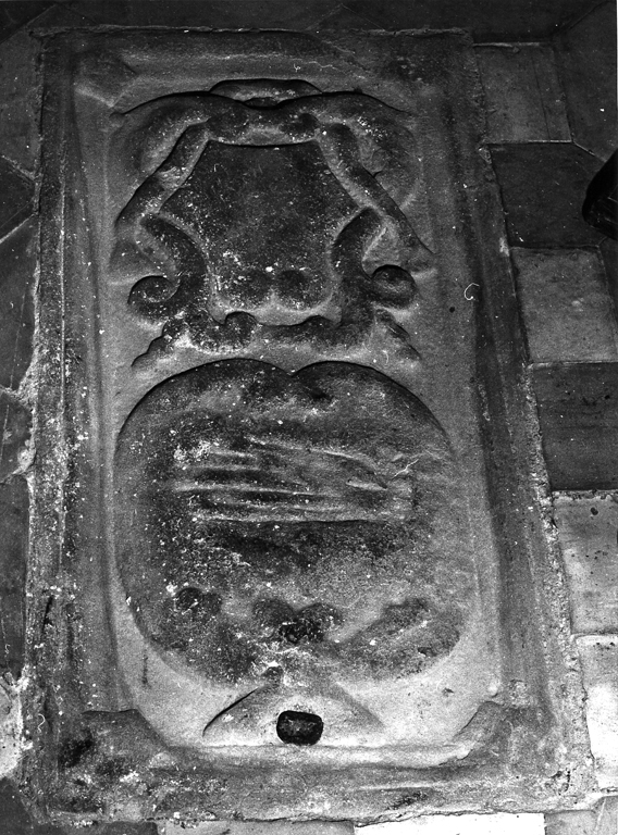 lastra tombale, opera isolata - ambito laziale (sec. XVII)