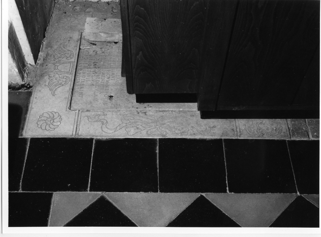 lastra tombale - ambito romano (sec. XIX)