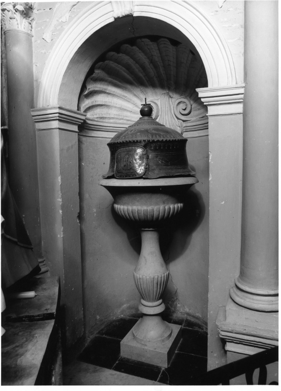 fonte battesimale - a fusto - ambito laziale (sec. XVI)