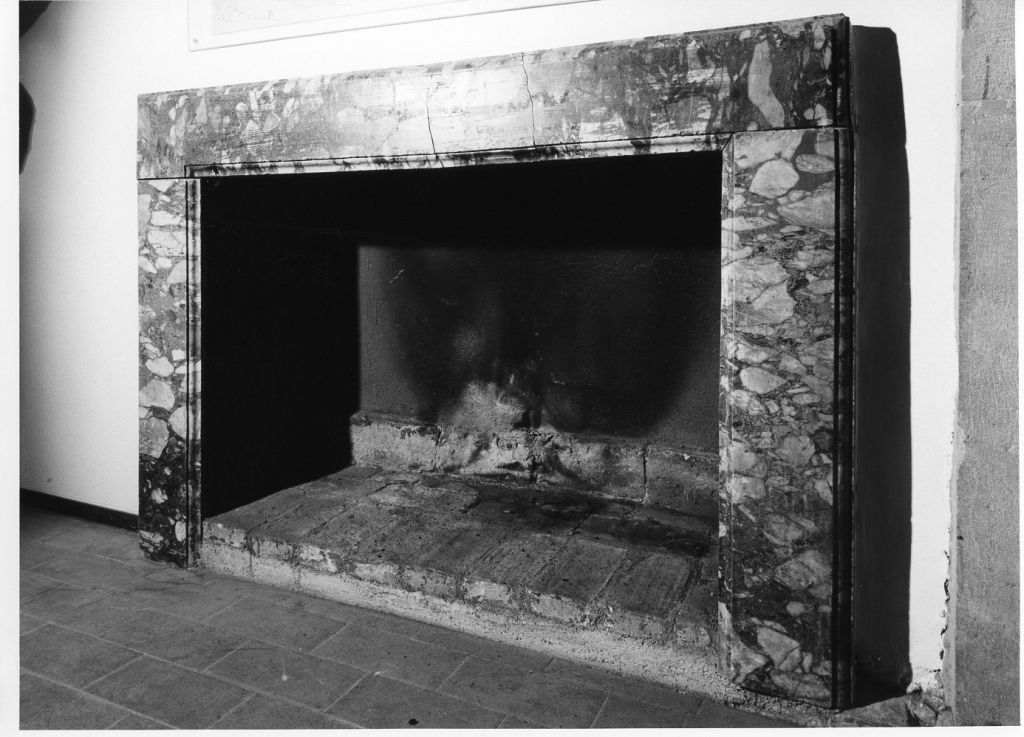 mostra di camino - ambito laziale (ultimo quarto sec. XIX)