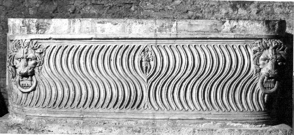 sarcofago - ambito romano (sec. III)