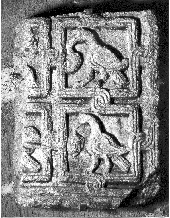 lastra, frammento - ambito romano (secc. VIII/ IX)