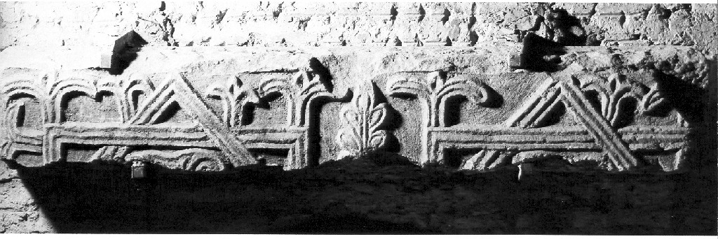 lastra, frammento - ambito romano (secc. VIII/ IX)