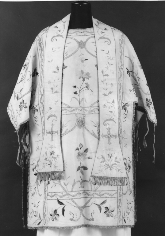 paramento liturgico - manifattura laziale (secc. XIX/ XX)