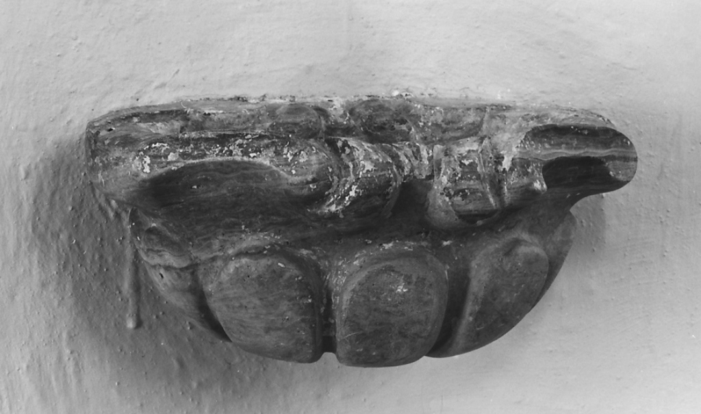 acquasantiera, serie - bottega campana (secondo quarto sec. XVIII)