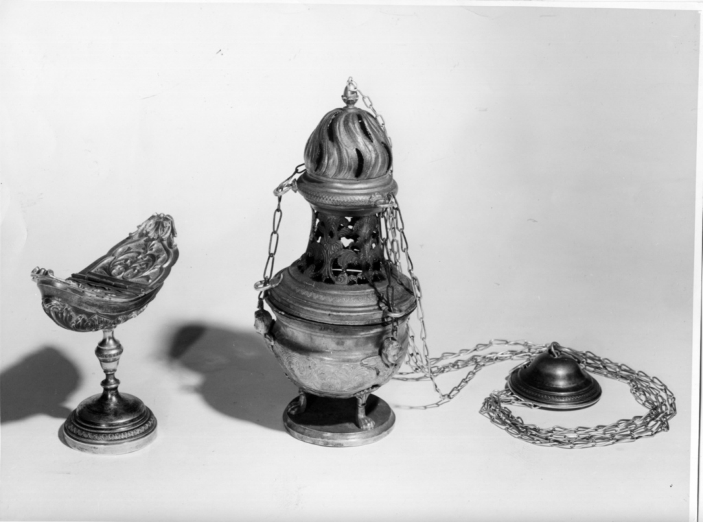 navicella portaincenso - a doppia valva - ambito romano (secc. XVII/ XVIII)