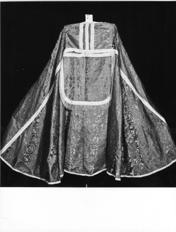 piviale - ambito romano (sec. XIX)