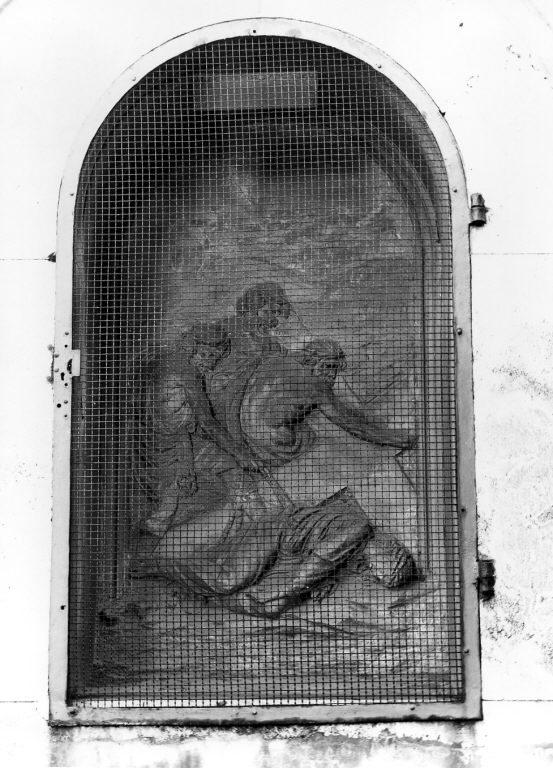 stazione IX: Gesù cade sotto la croce la terza volta (rilievo) di Franchi Giuseppe, Mancini Giuseppe (sec. XVIII)