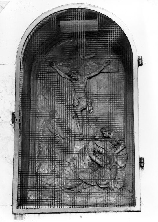 stazione XII: Gesù innalzato e morto in croce (rilievo) di Franchi Giuseppe, Mancini Giuseppe (sec. XVIII)
