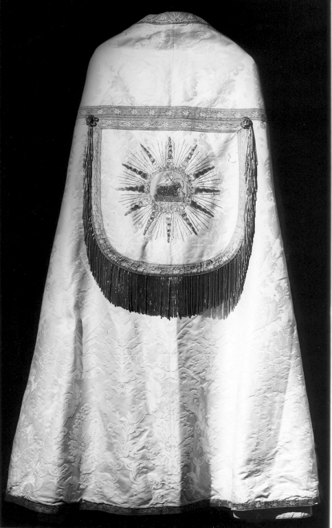 piviale - ambito romano (prima metà sec. XX)