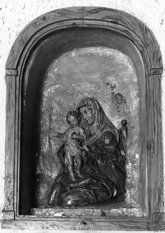 Madonna con Bambino (rilievo) - ambito laziale (sec. XVI)