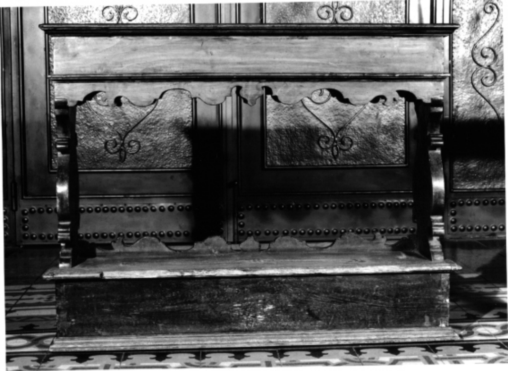 inginocchiatoio - a montanti sagomati - manifattura laziale (prima metà sec. XX)