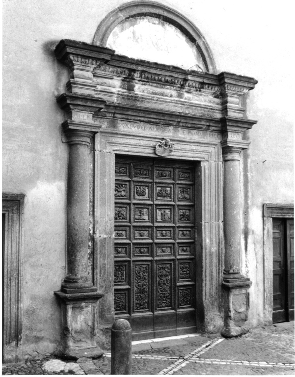 mostra di portale - ambito laziale (ultimo quarto sec. XVI)