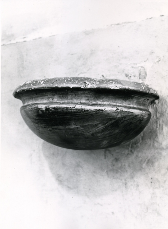 acquasantiera da parete - ambito laziale (sec. XIX)