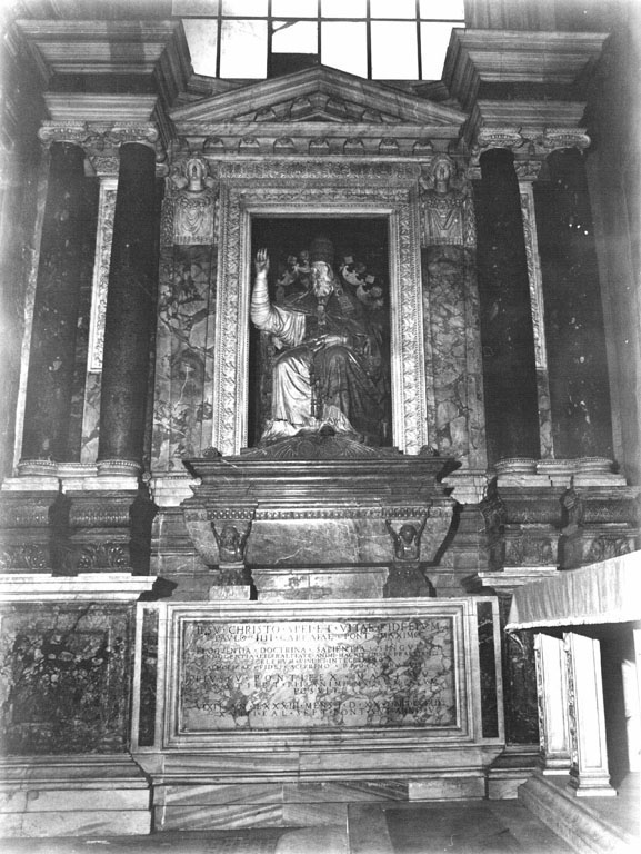 Ritratto di Paolo IV Carafa (statua) di Giacomo da Cassignola (sec. XVI)