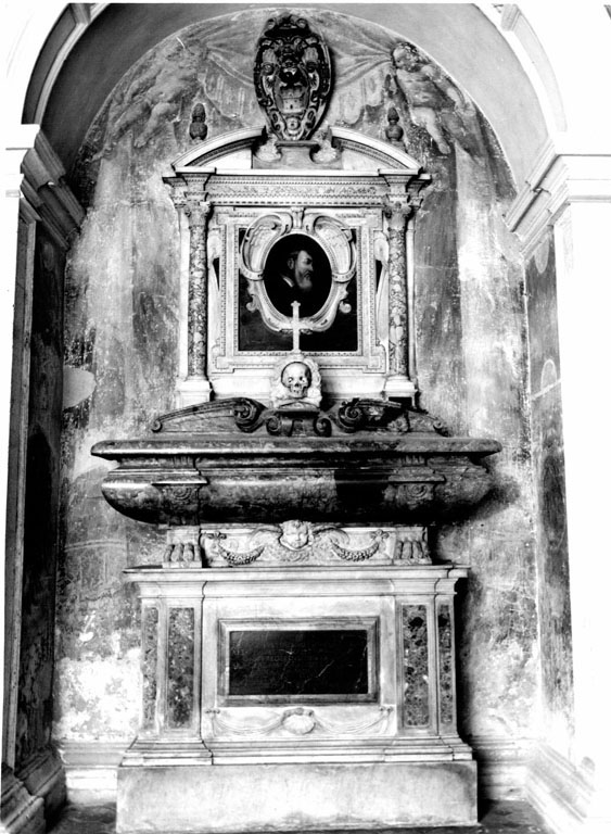 monumento funebre - ambito romano (sec. XVI)