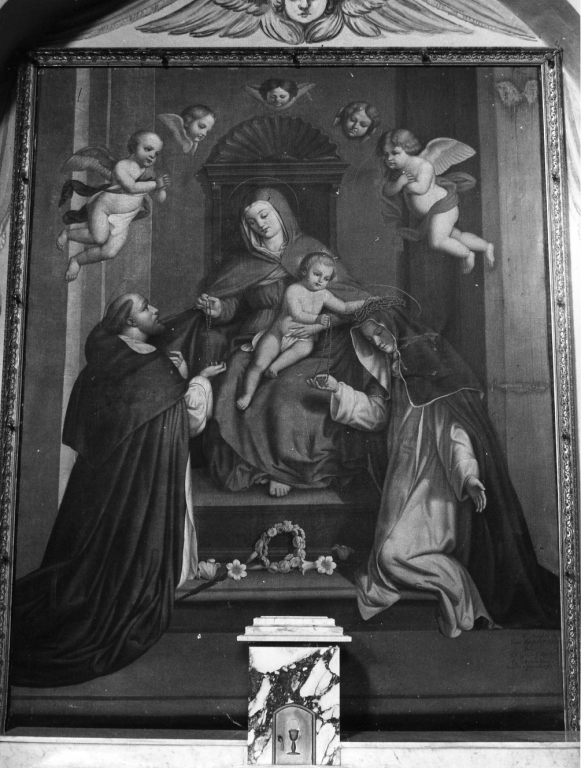 Madonna del Rosario con San Domenico e Santa Caterina da Siena (dipinto) di Menghini Michele (sec. XIX)
