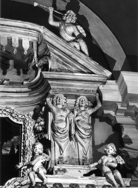 angeli con ghirlande di fiori (scultura) - ambito romano (sec. XVIII)