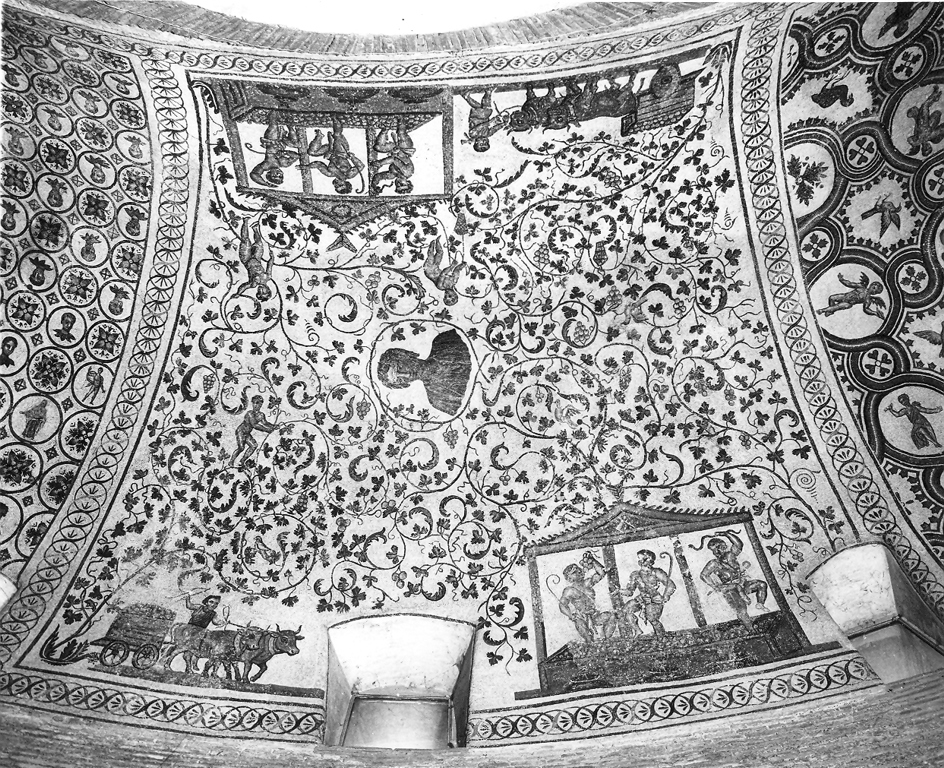 putti vendemmianti,tralci di vite, animali e busto centrale (decorazione musiva) - ambito ellenistico (secondo quarto sec. IV)