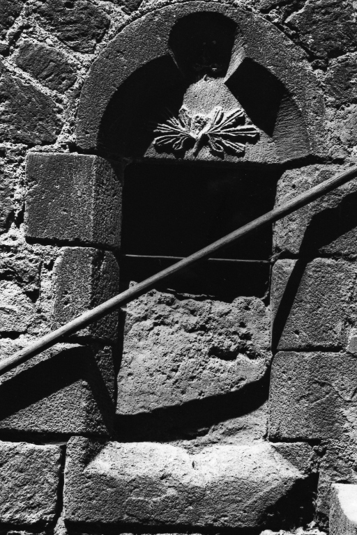 monofora - ambito viterbese (sec. XIV)