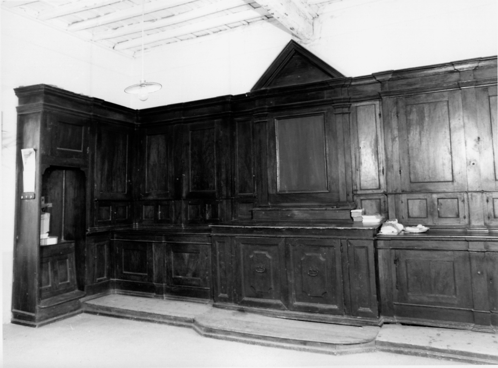 armadio da sacrestia - produzione laziale (sec. XVIII)