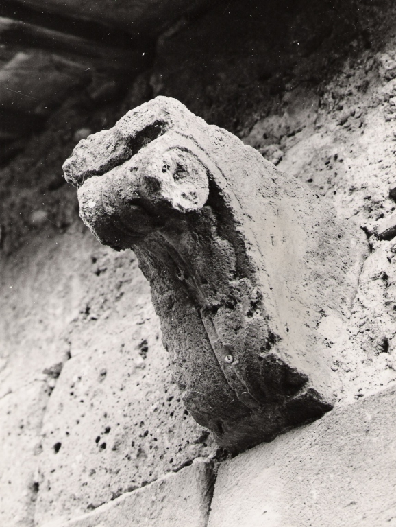 mensola architettonica - ambito laziale (sec. XIV)