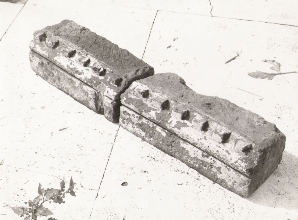 cornice architettonica - ambito laziale (secc. XIII/ XIV)