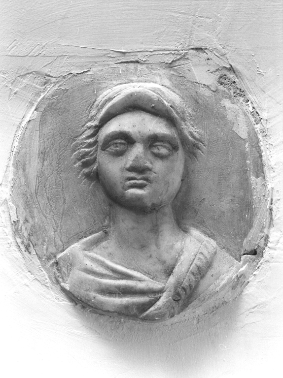 testa d'uomo (rilievo) - ambito laziale (secc. XVIII/ XIX)