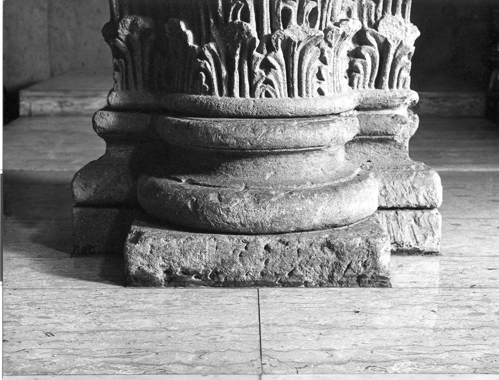 base di pilastro - ambito laziale (sec. XII)