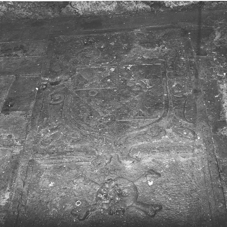 lastra tombale - ambito laziale (sec. XVII)