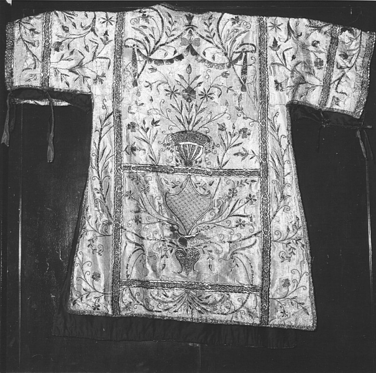 paramento liturgico - ambito laziale (seconda metà sec. XIX)