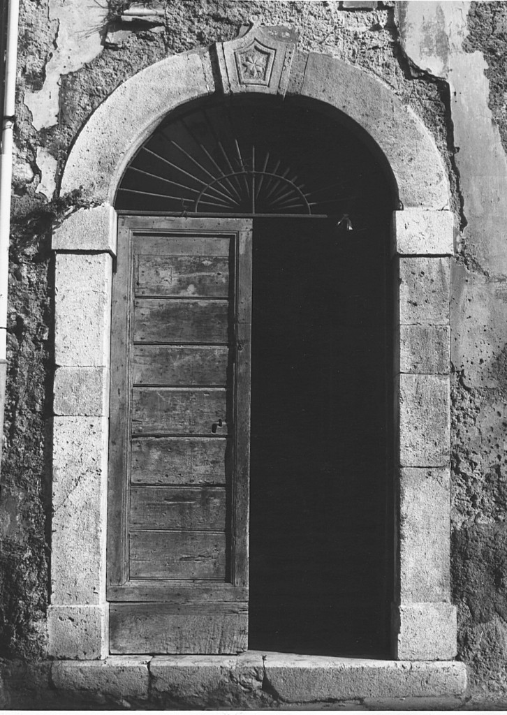 portale - ad arco - ambito laziale (sec. XIX)
