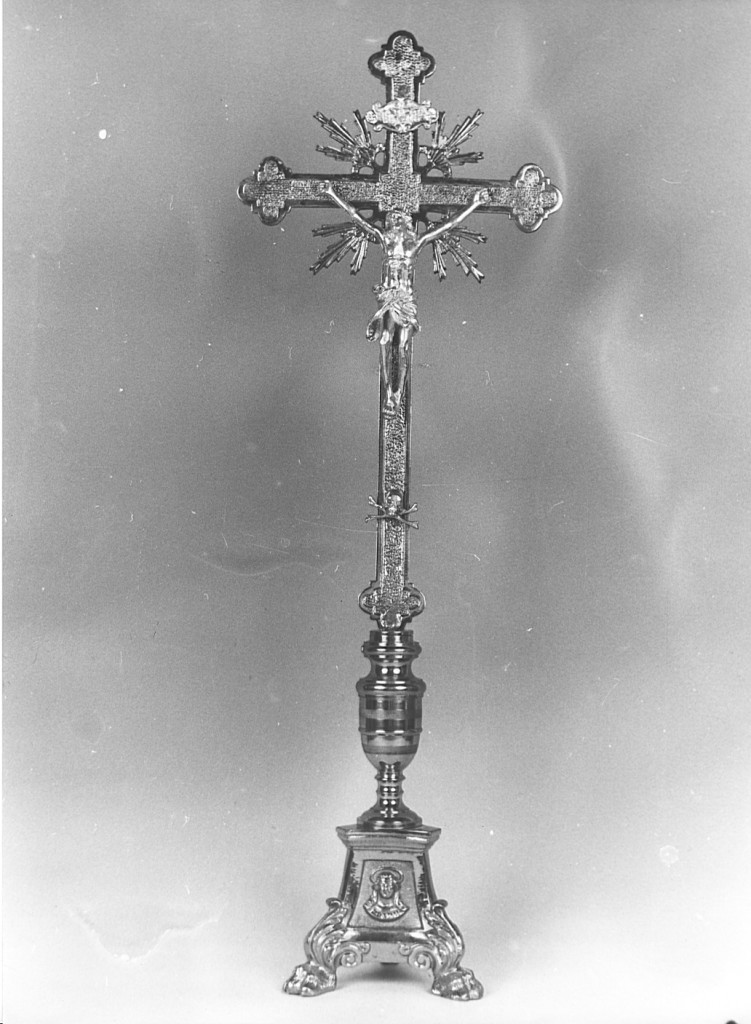 croce d'altare - ambito laziale (fine/inizio secc. XIX/ XX)