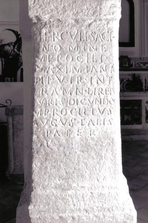 lapide - ambito laziale (secc. I/ II)