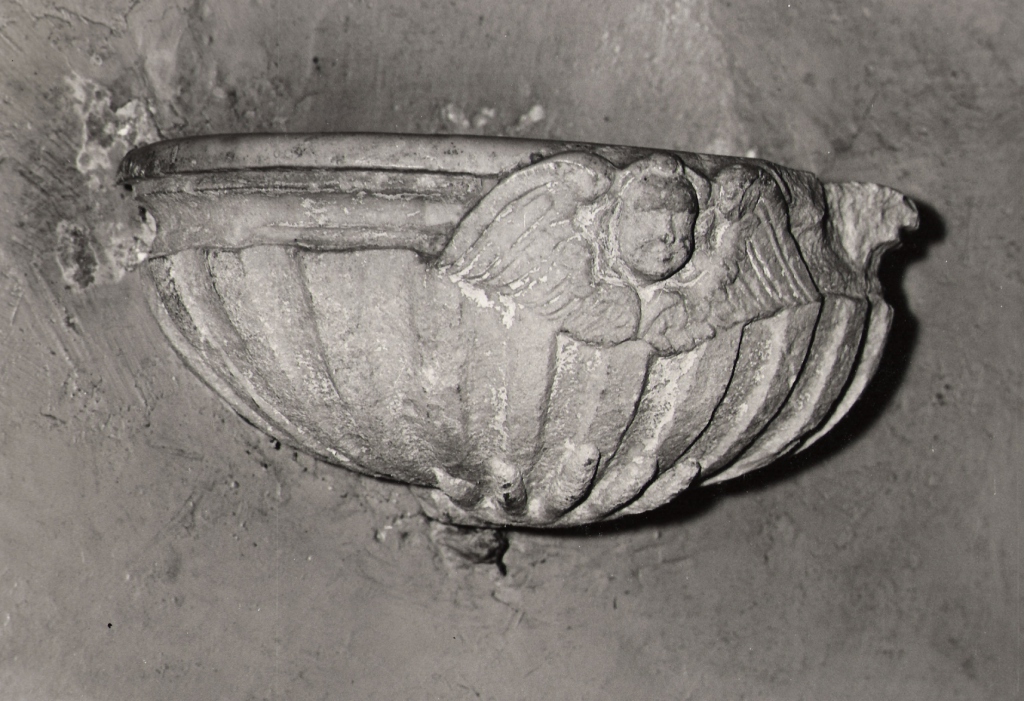 cherubino (acquasantiera - a conchiglia) - ambito laziale (prima metà sec. XVIII)