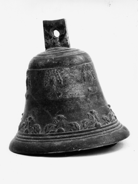 campana - ambito laziale (sec. XVIII)