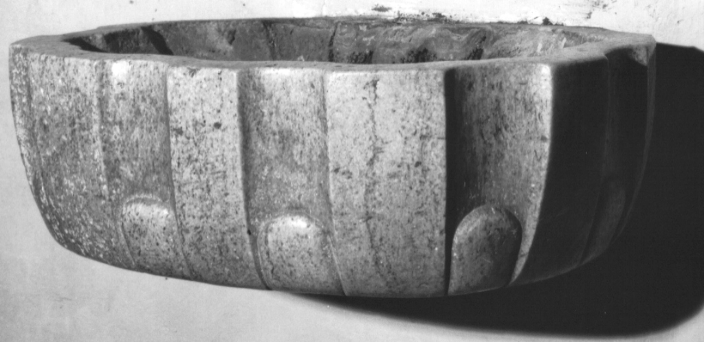 acquasantiera pensile - ambito laziale (sec. XVII)