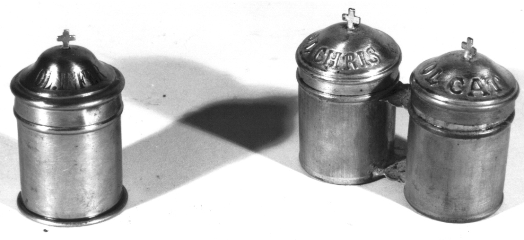 vasetti per oli santi, serie - ambito laziale (fine/inizio secc. XIX/ XX)