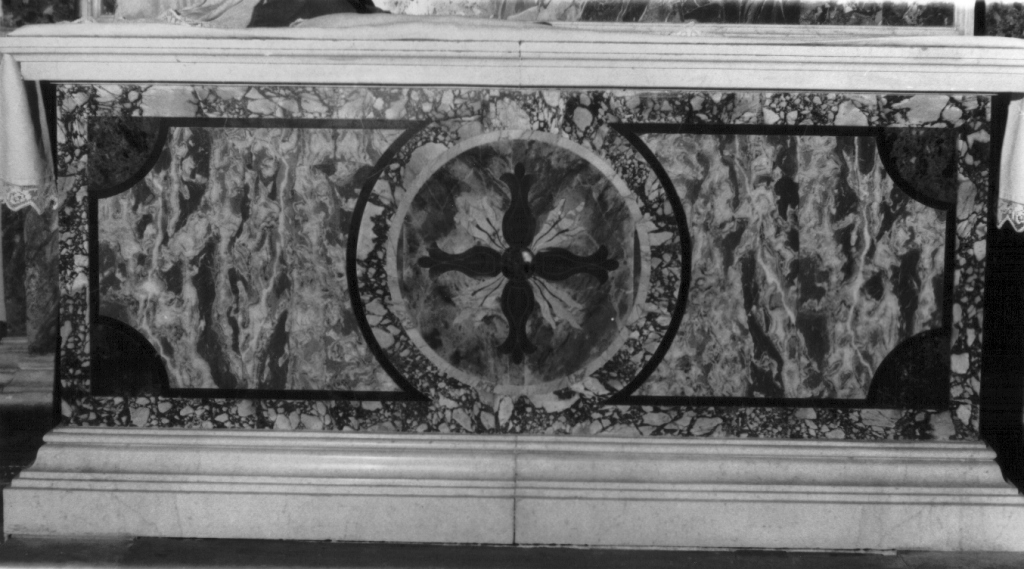 altare - a blocco - ambito laziale (sec. XVIII)