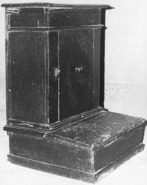 inginocchiatoio - a stipetto - ambito laziale (sec. XVII)