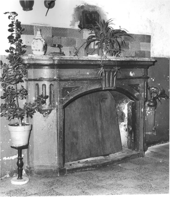 mostra di camino - ambito romano (secc. XVII/ XVIII)