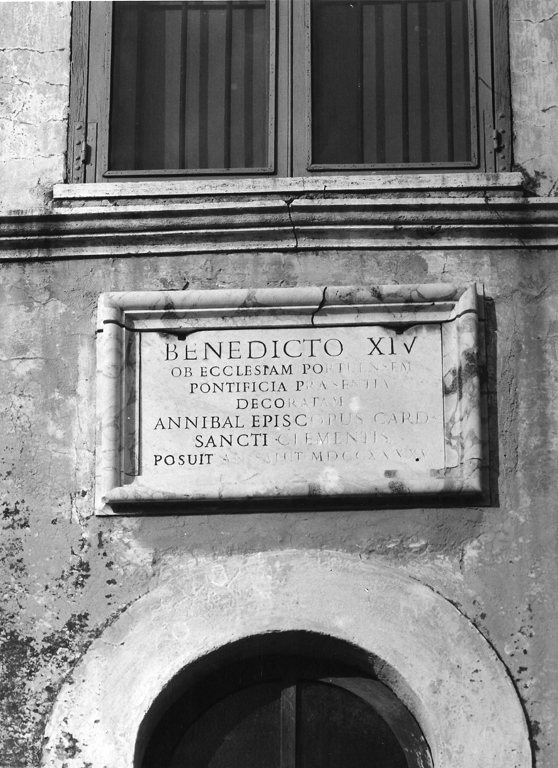 lapide celebrativa, opera isolata - ambito romano (sec. XVIII)