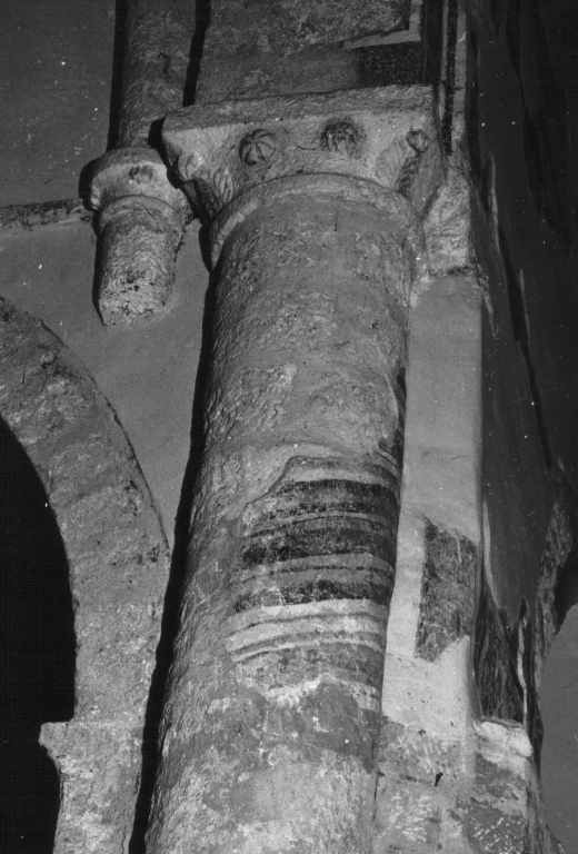 semicolonna - ambito laziale (fine/inizio, inizio secc. XIII/ XIV, sec. XV)