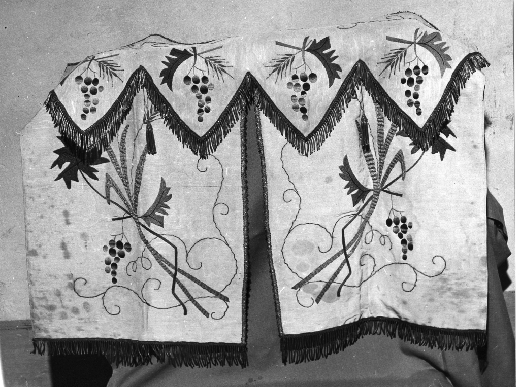 conopeo di tabernacolo - ambito laziale (fine/inizio secc. XIX/ XX)