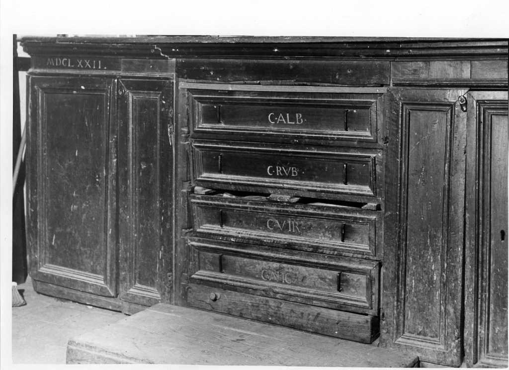 mobile - ambito laziale (sec. XVII)